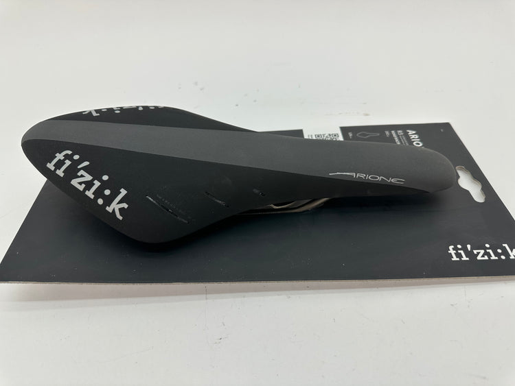 Fizik Arione R3 Road Bike Saddle 126mm Kium Rails
