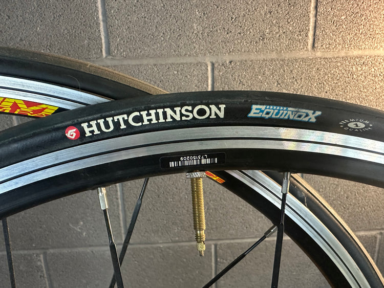 Mavic Aksium Race 700c Wheelset