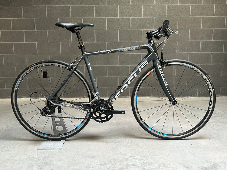Focus Cayo Evo Carbon Flatbar Road Bike 54cm
