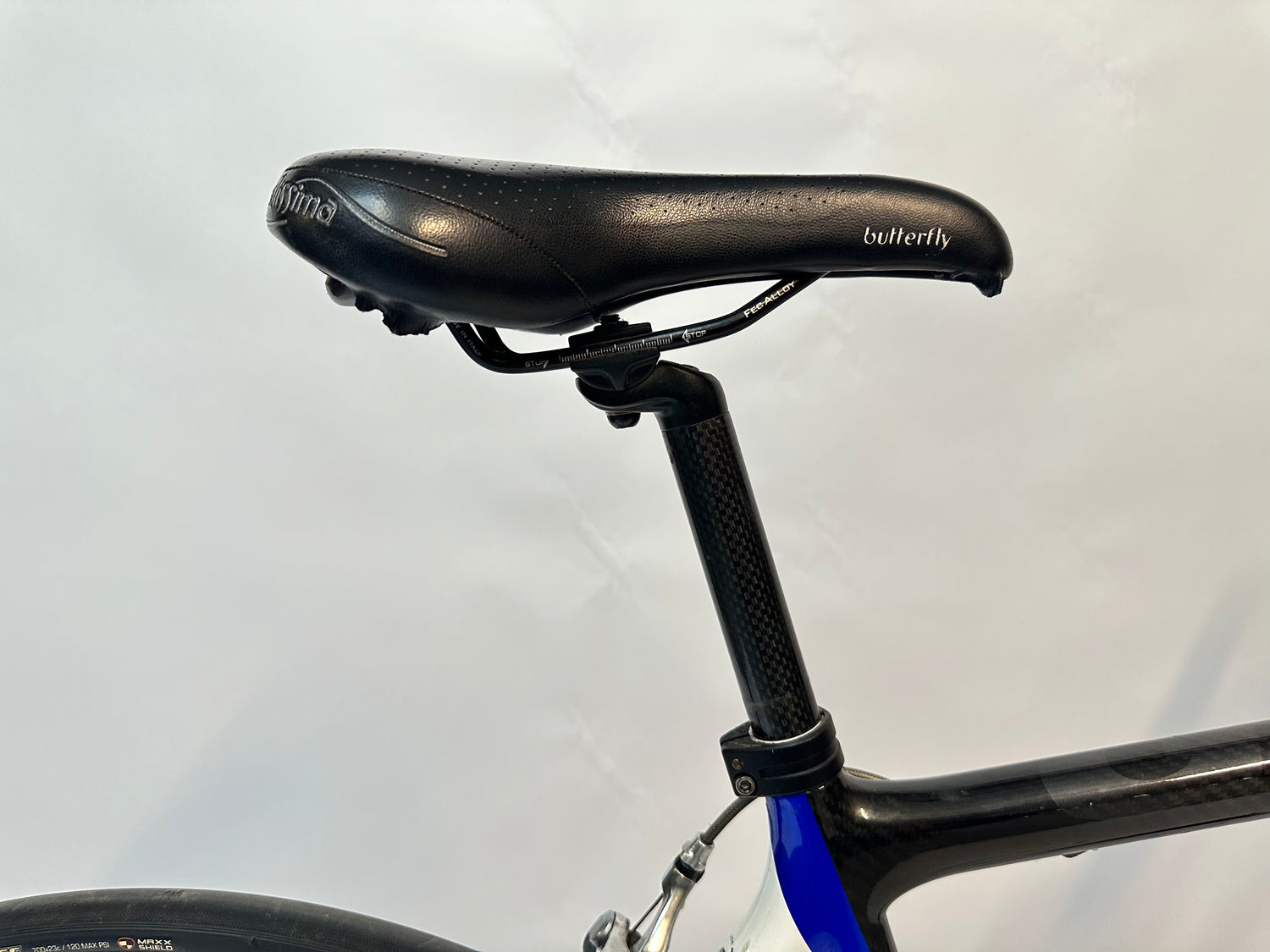 giant carbon fiber bicycle Giant TCR C3 Carbon Road Bike 54cm Medium