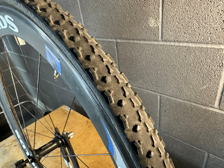 Reynolds DV46 Cross Carbon 700c Tubular Front Wheel