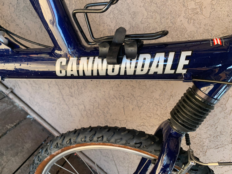 Cannondale Super V 400 Mountain Bike