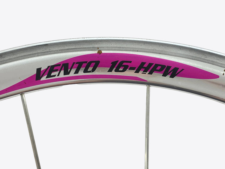 close up of the model name