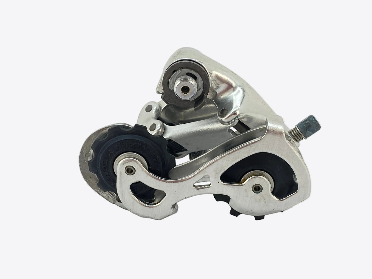 backside view of the derailleur