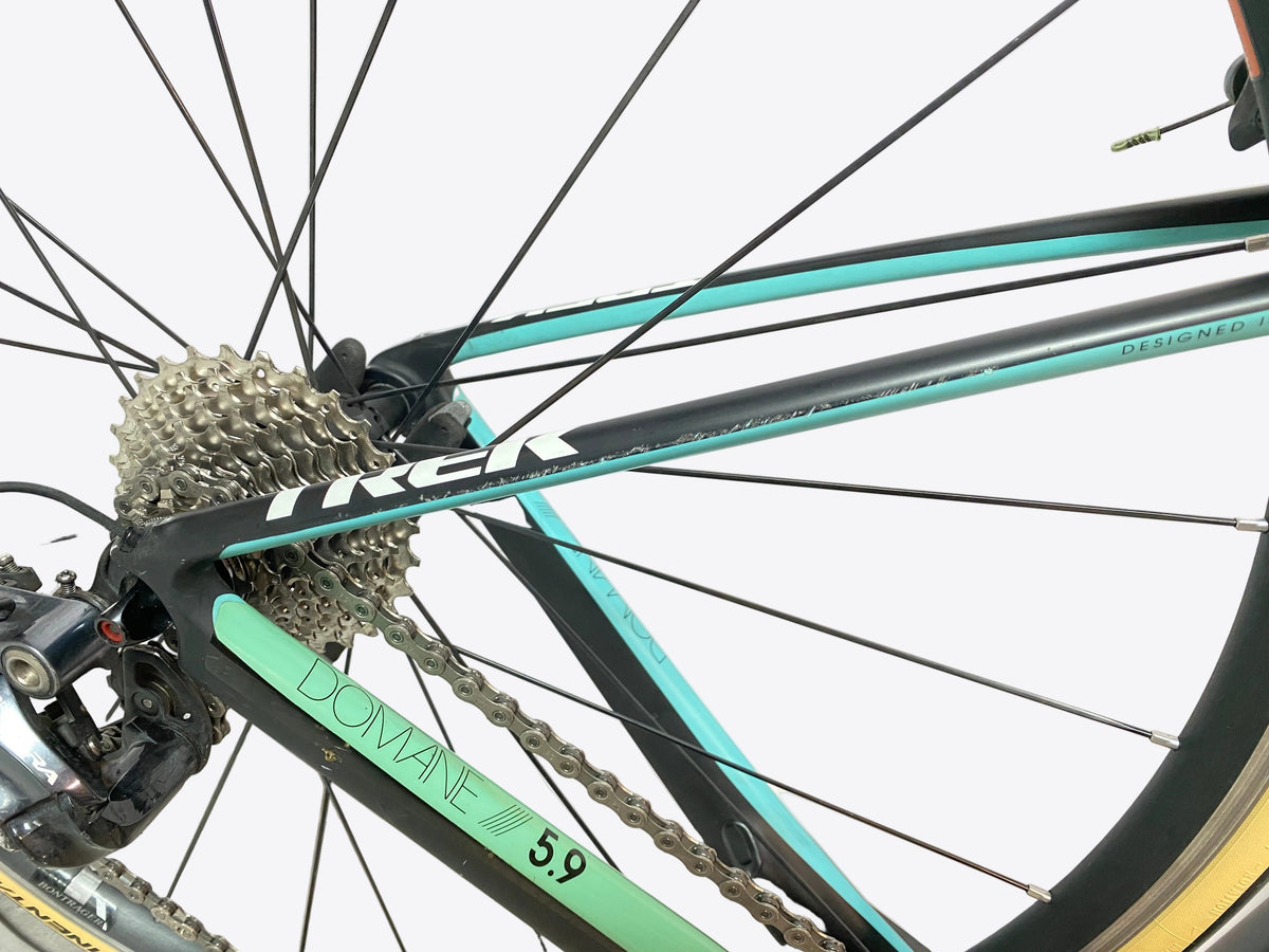 scratches on right seat stay