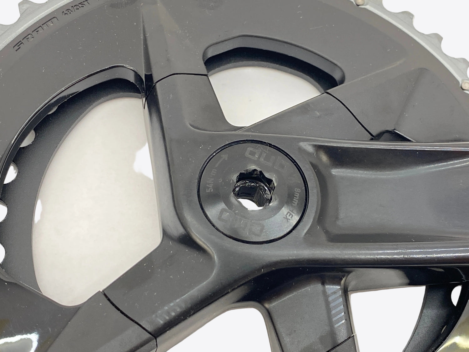 close up of the crank cap