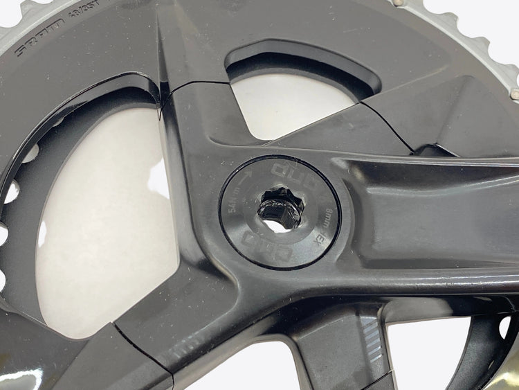 close up of the crank cap