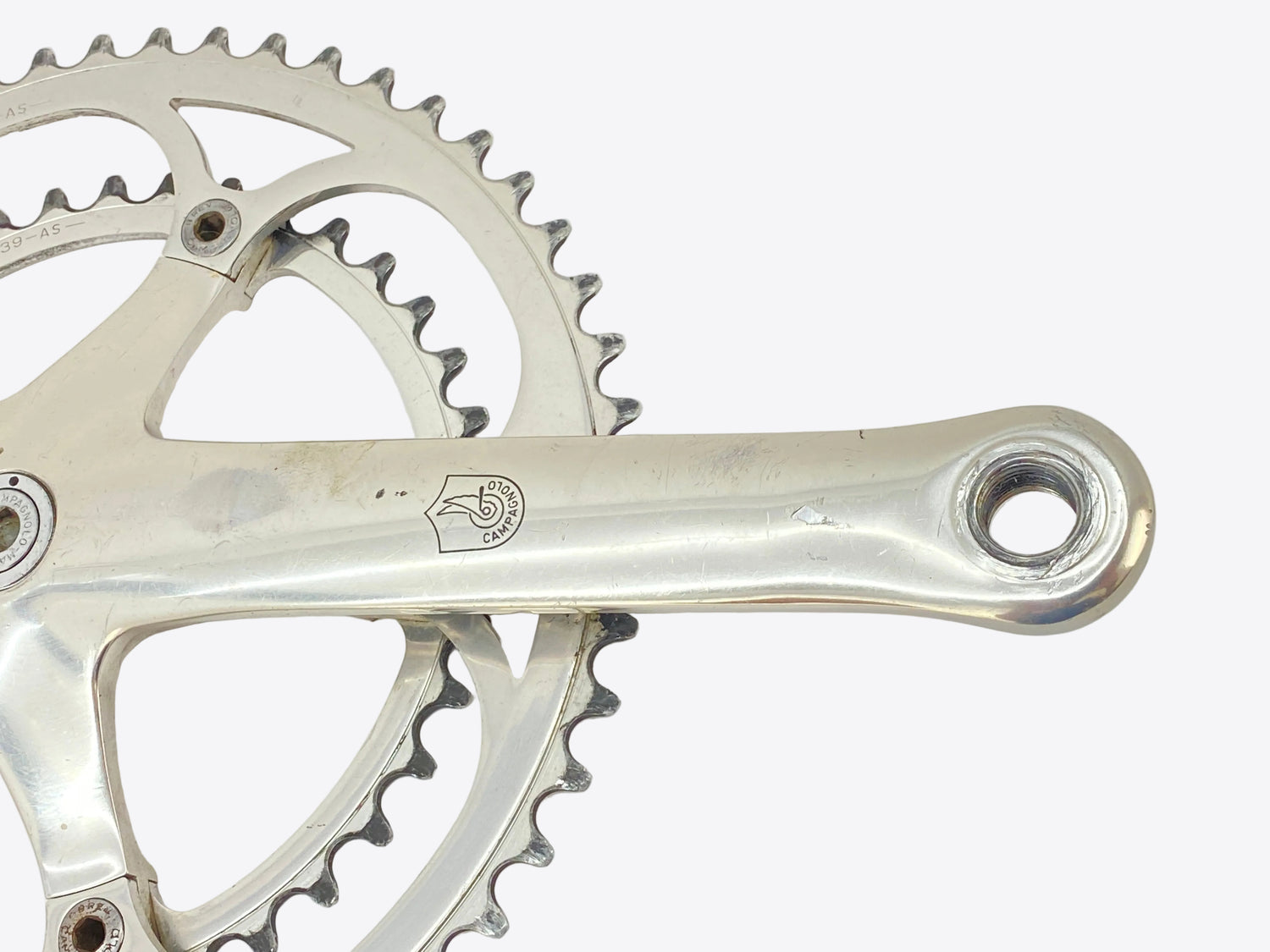 close up of the right crank arm