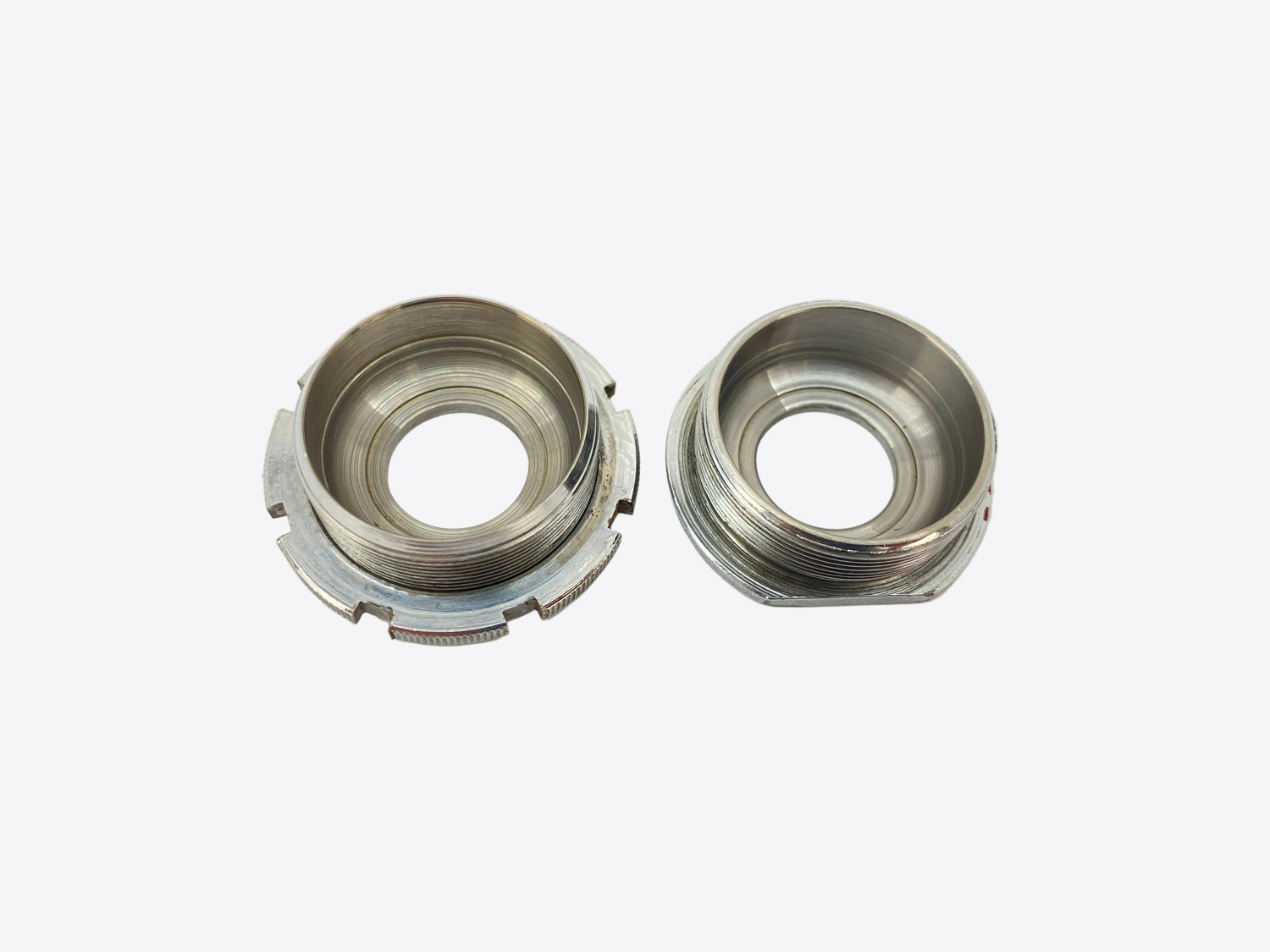view inside the bottom bracket cups