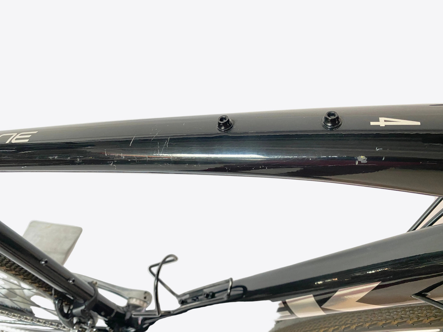 scratches on the top tube