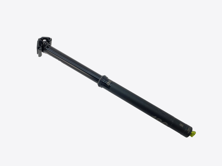 main view of the seatpost