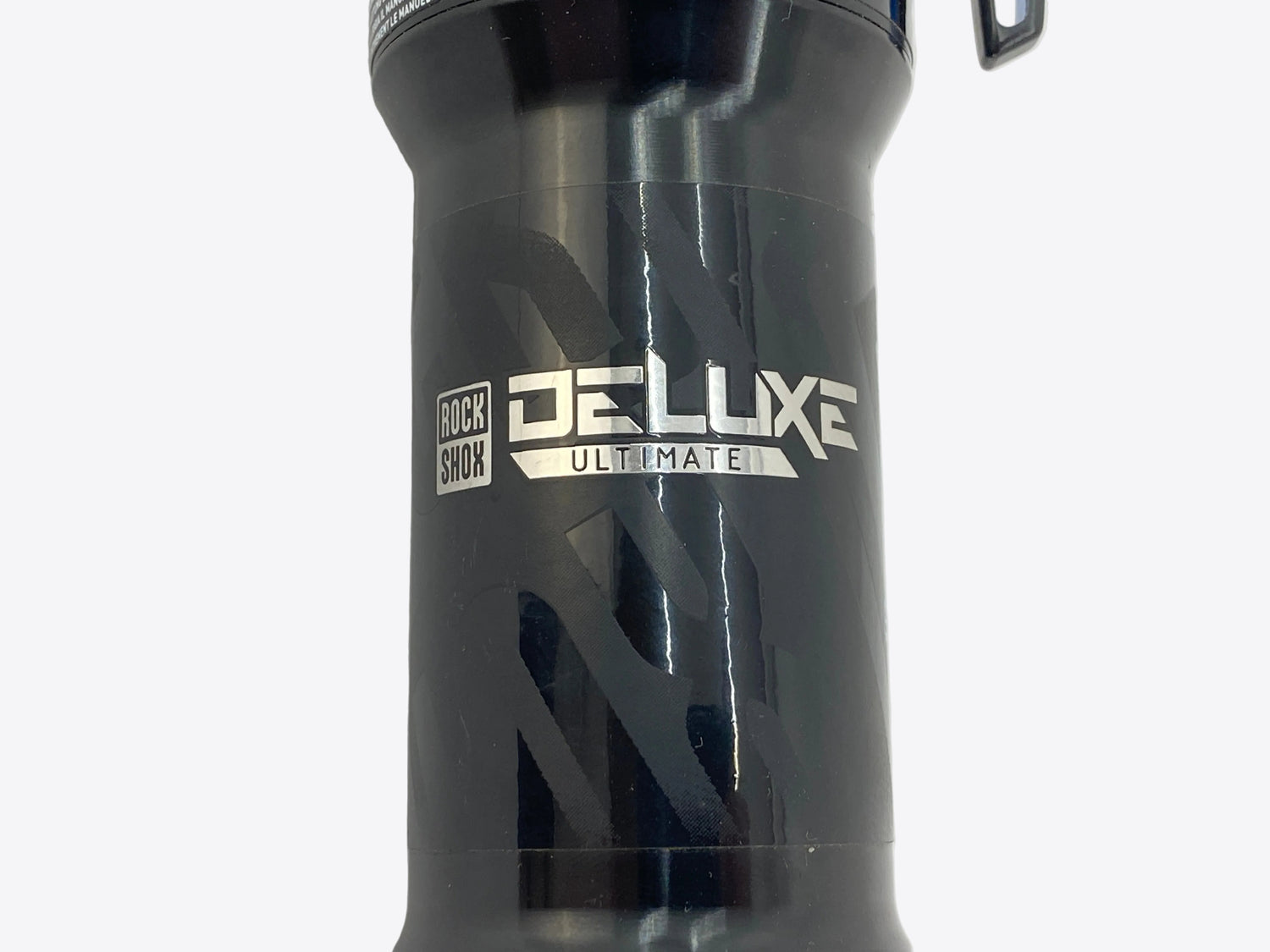 close up of the deluxe ultimate label