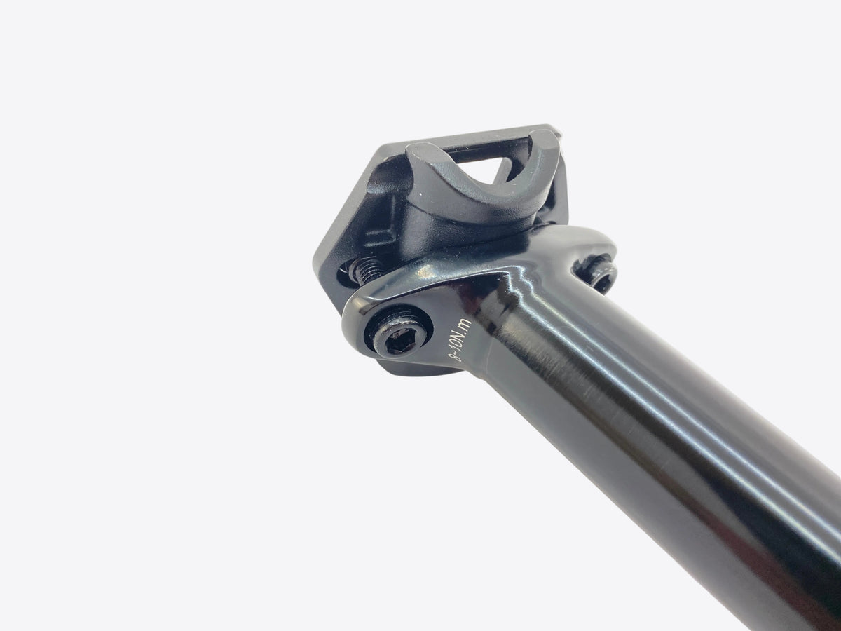 underside view of the seat clamp