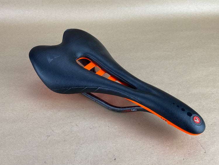 Astute VT Carbonio Carbon Saddle