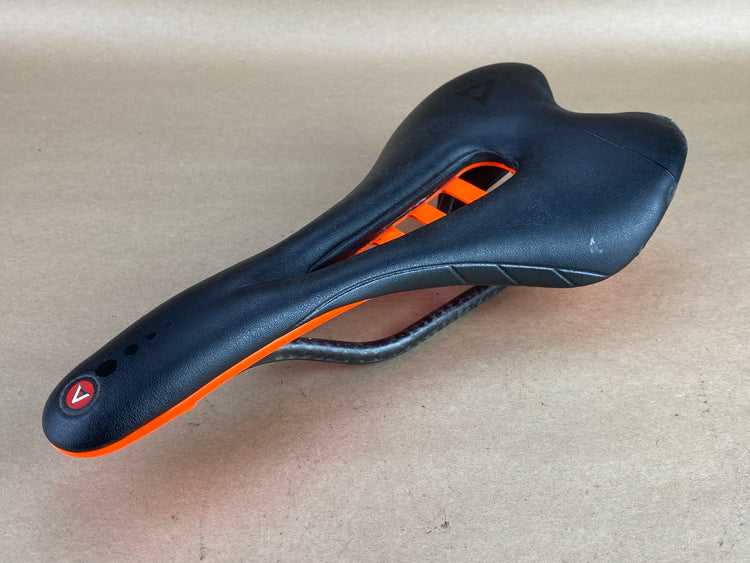 Astute VT Carbonio Carbon Saddle