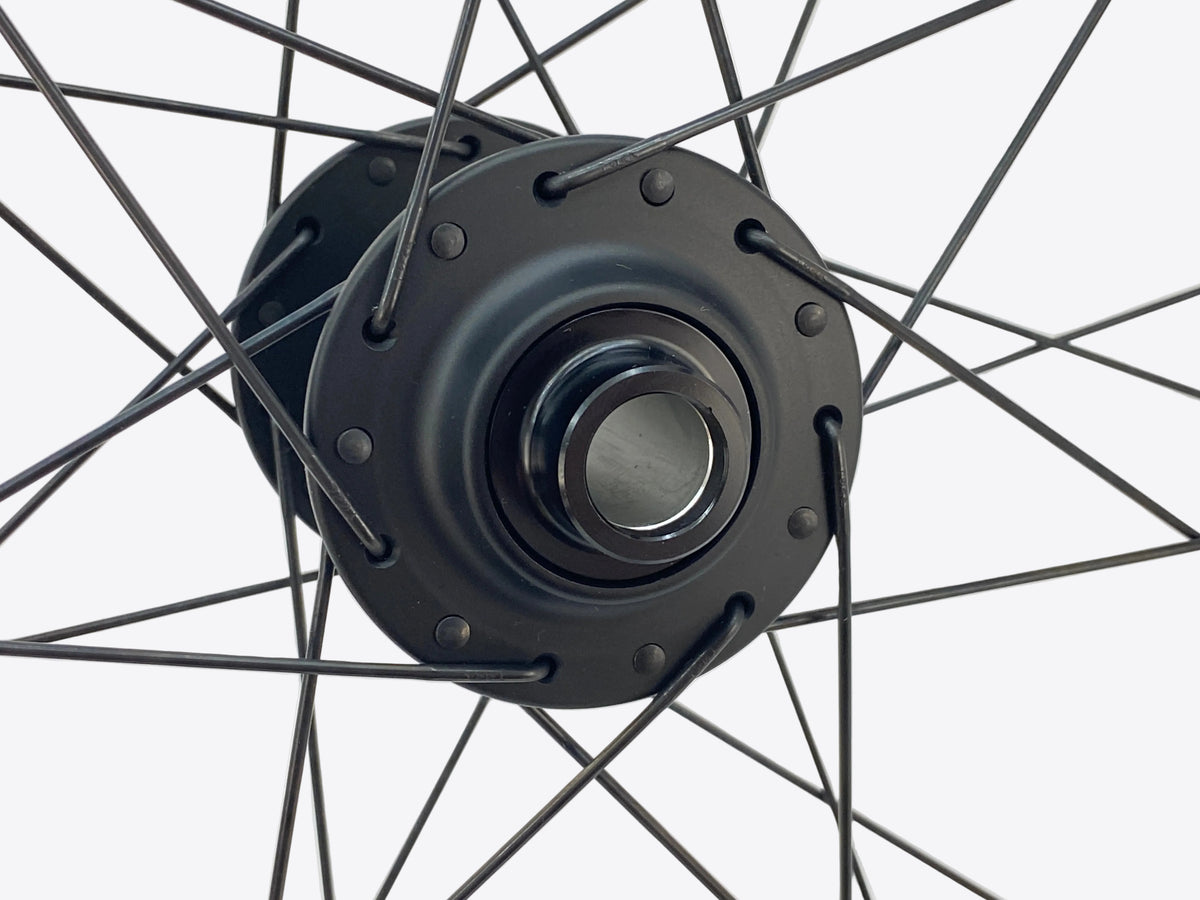 view of the right axle end