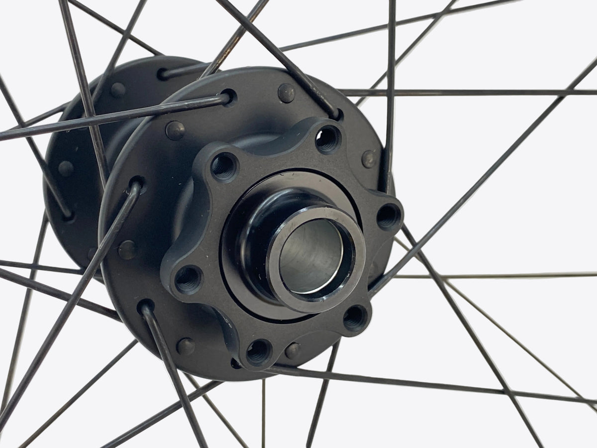 close up of the left axle end