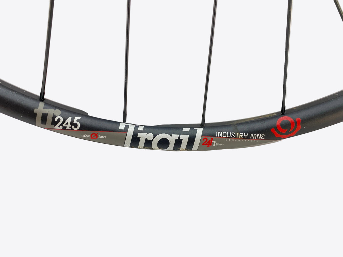 close up of the trail 245 label