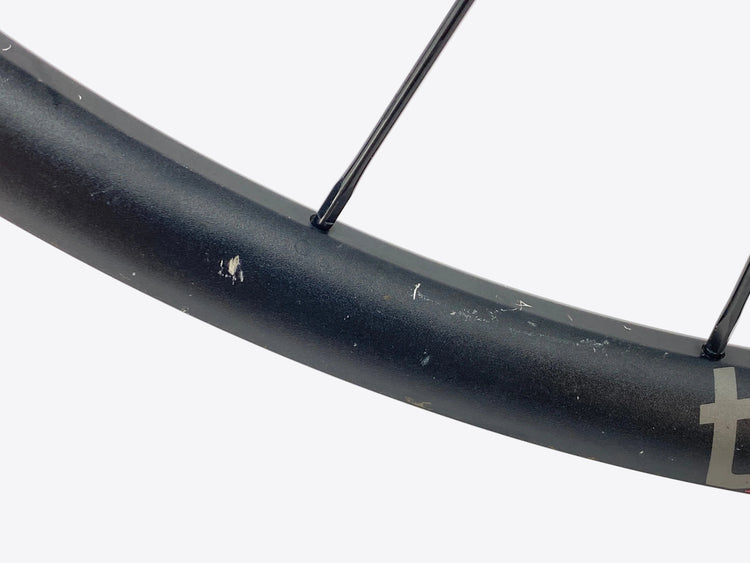 small scratches on the rim 3