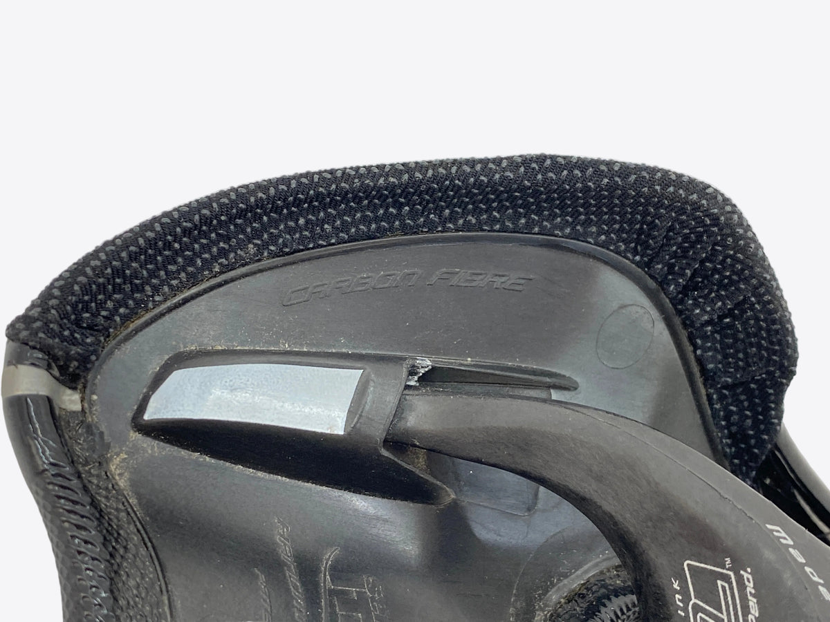 carbon fibre label