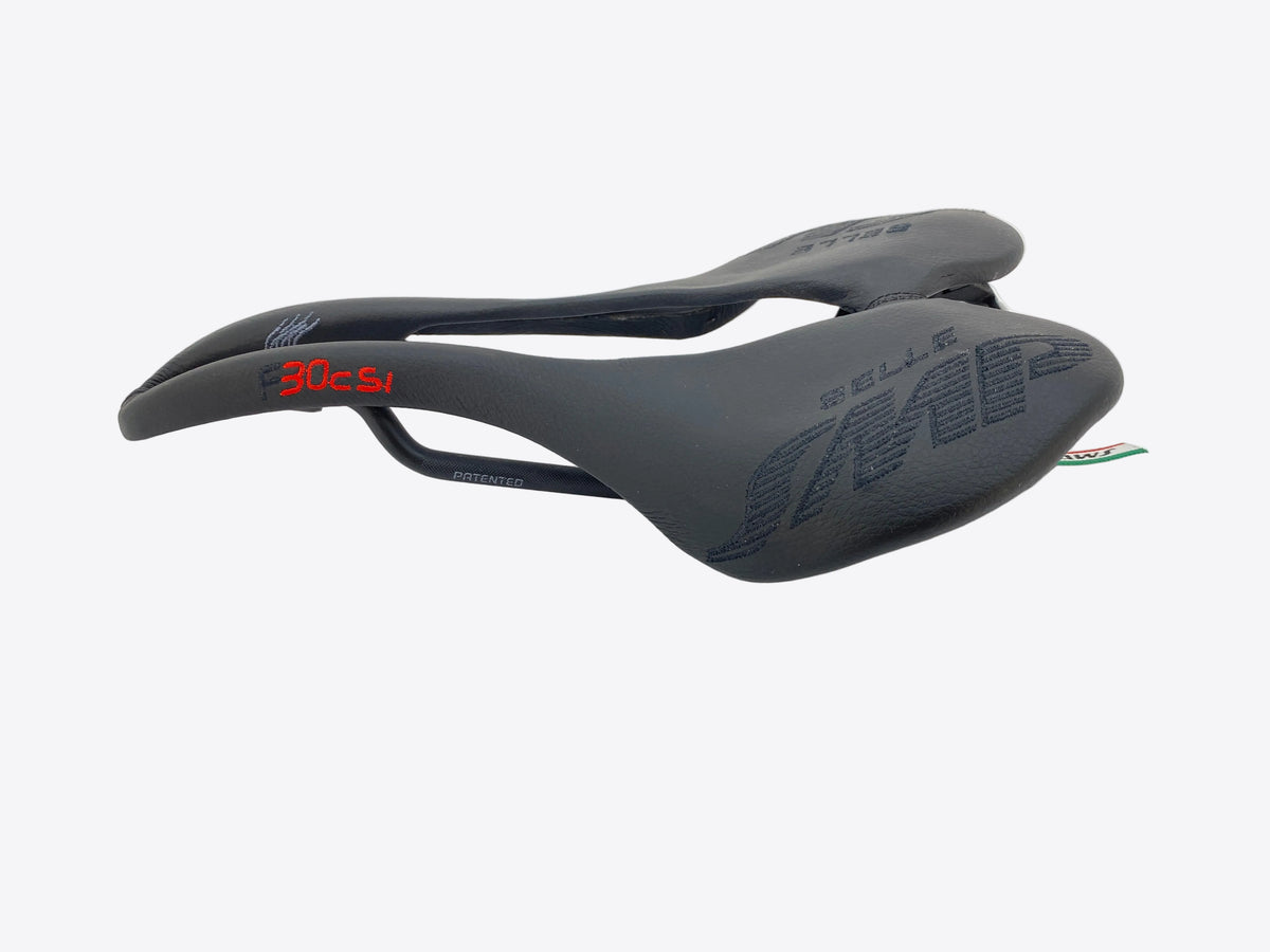 left side view of the saddle