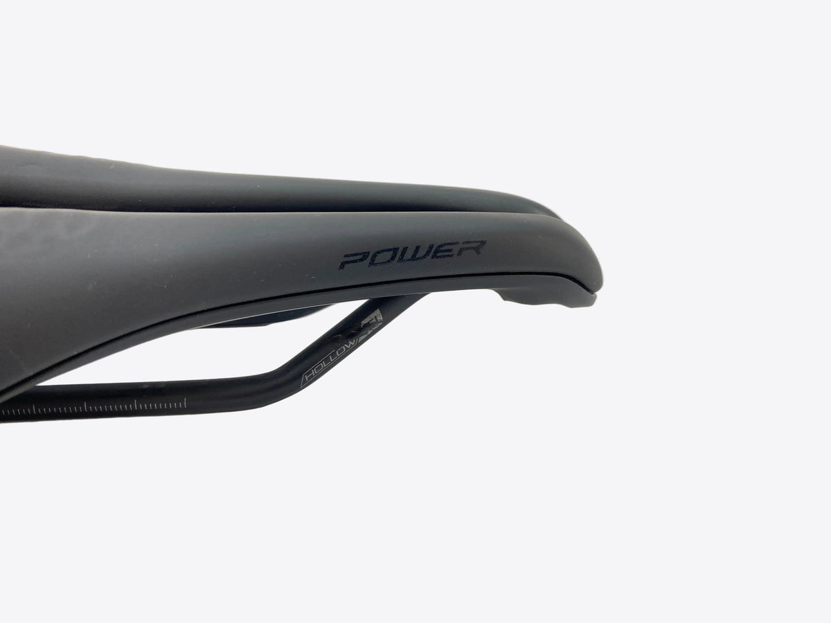 close up of the saddle nose