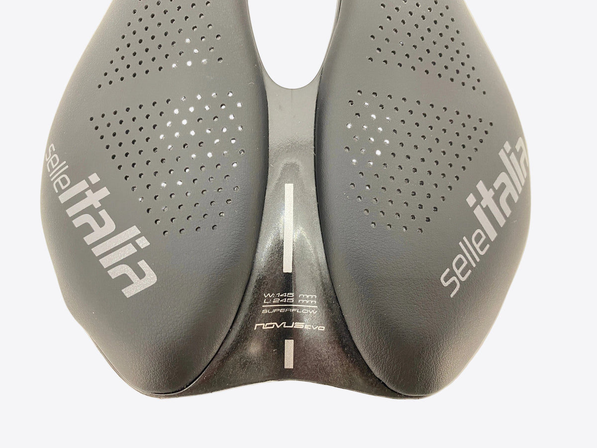 top view of saddle close up 