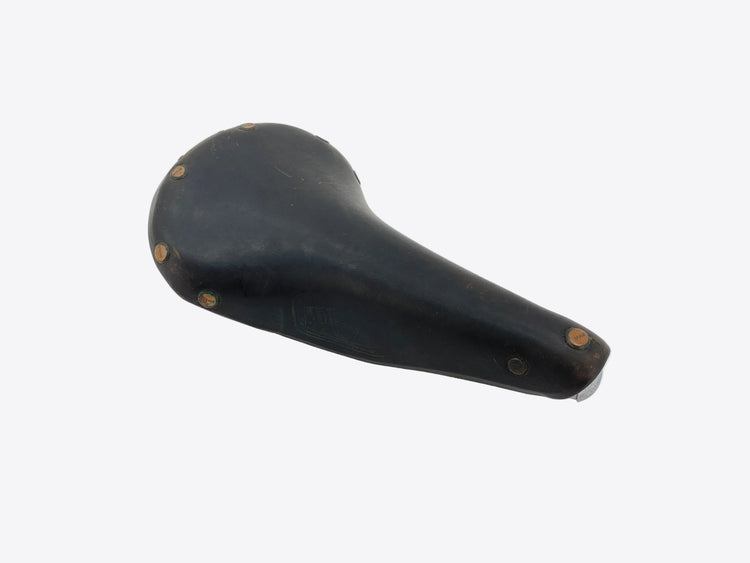 main view of the saddle