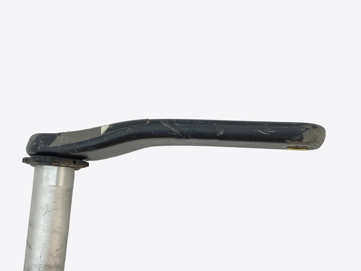 side view of the left crank arm
