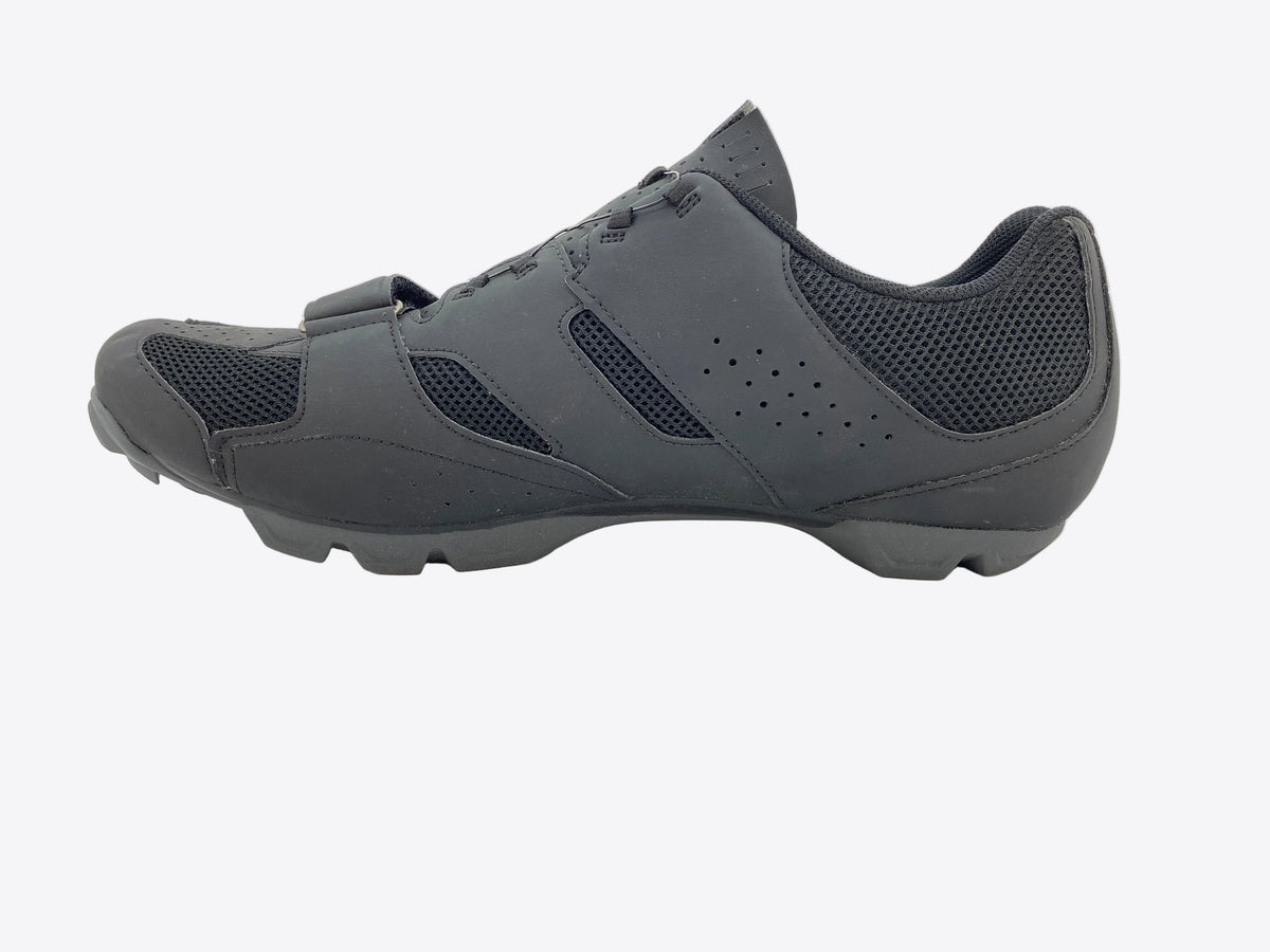inside view of the right shoe