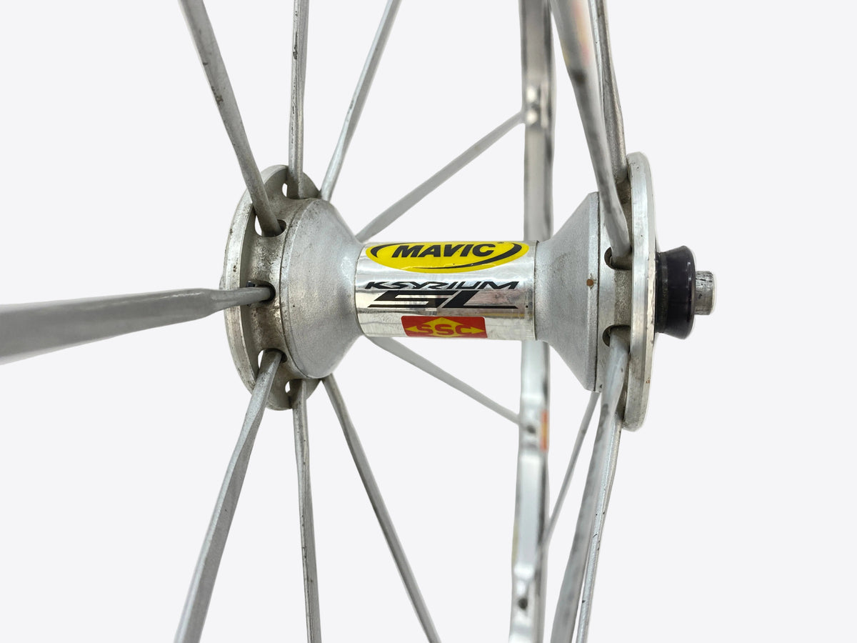 close up of the front hub