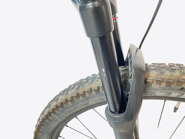 scuff mark on the right stanchion tube