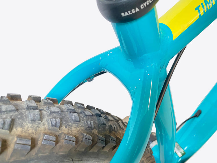small paint chips at the seat stay junction