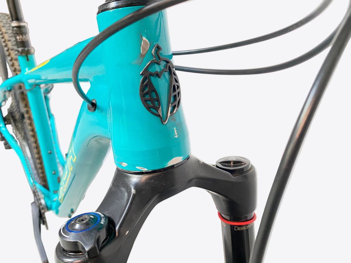 cable rub on the head tube