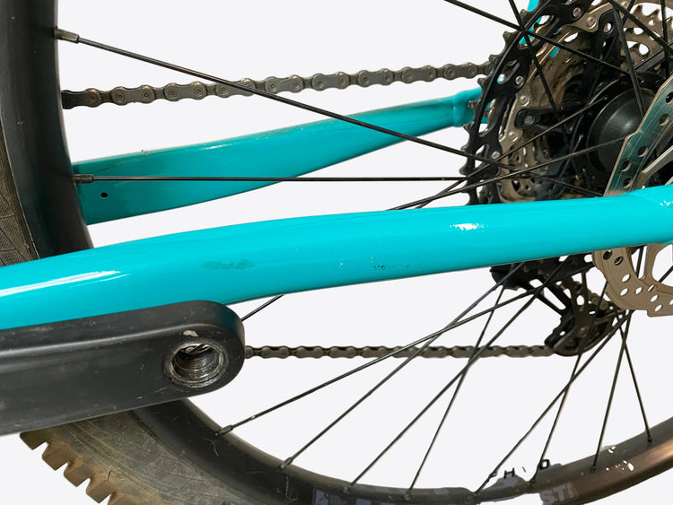 light heel rub on left chain stay