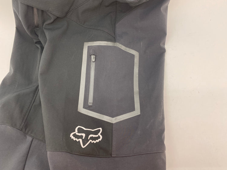 view of the left side pocket