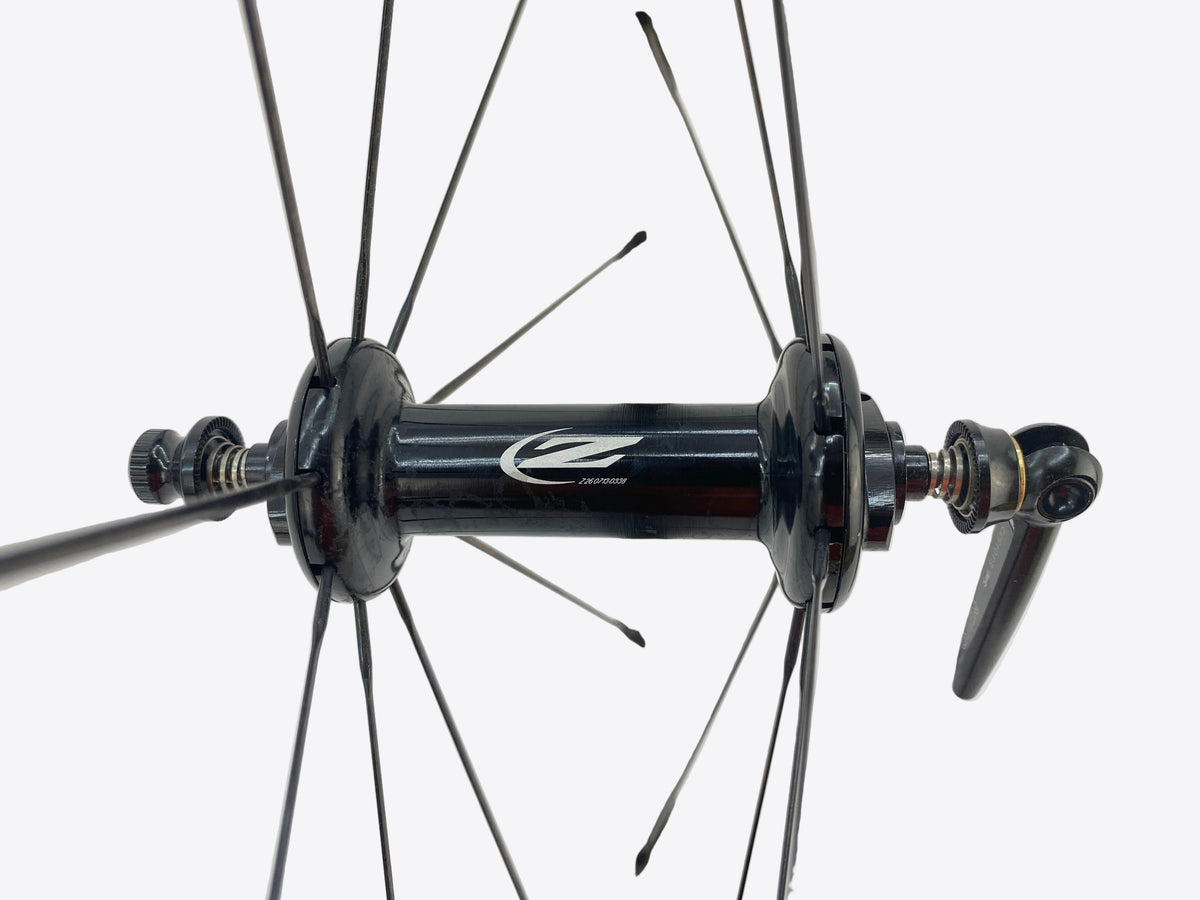 close up of the front hub