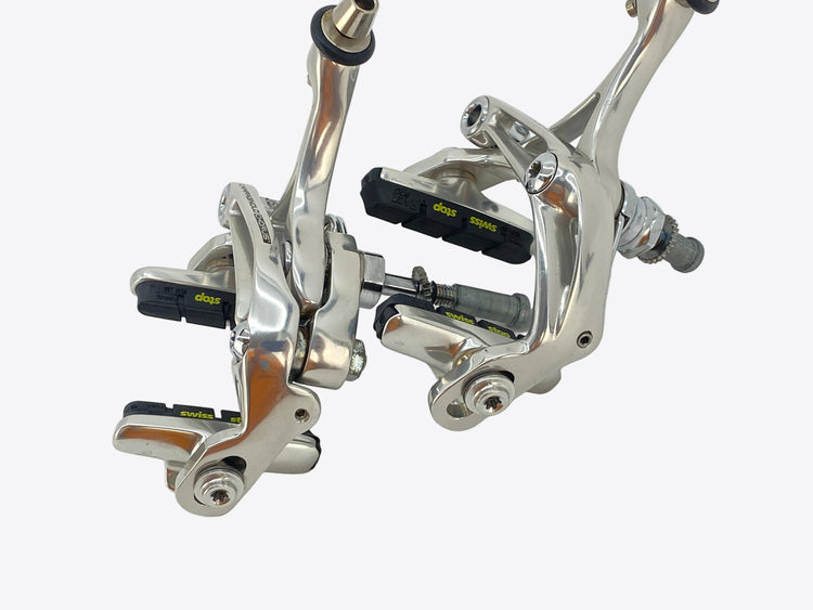 side view of the brakes