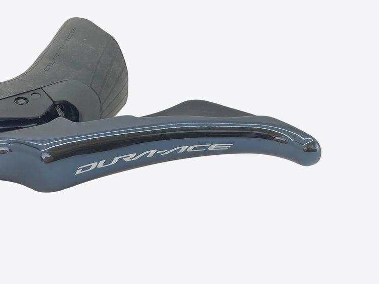close up of the lever blade