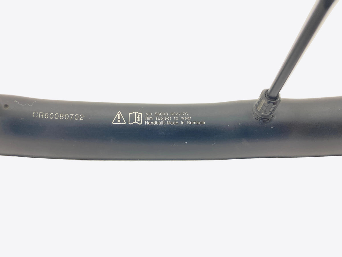 view of the size label