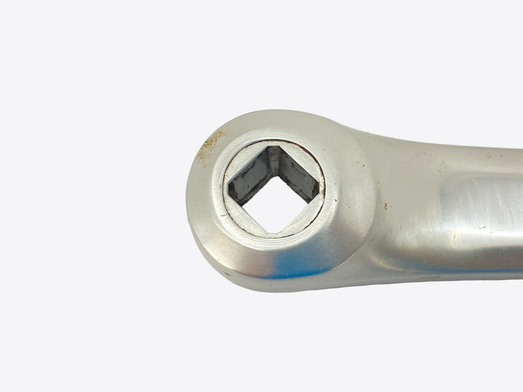 close up of the left arm taper