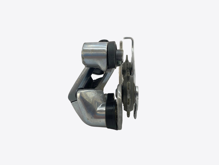 front view of the rear derailleur