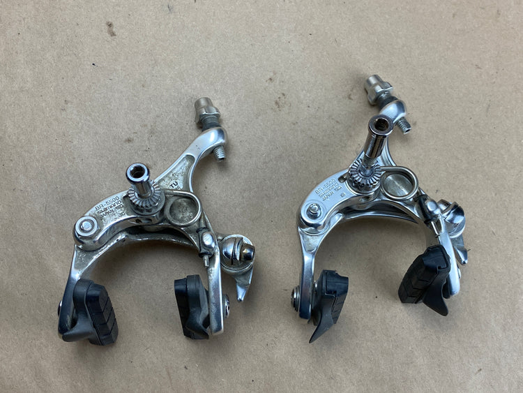 Shimano 105 BR-5501 Étriers de frein – Argent (Neufs Shimano 105 BR-5501 Étriers de frein – Argent (Neufs