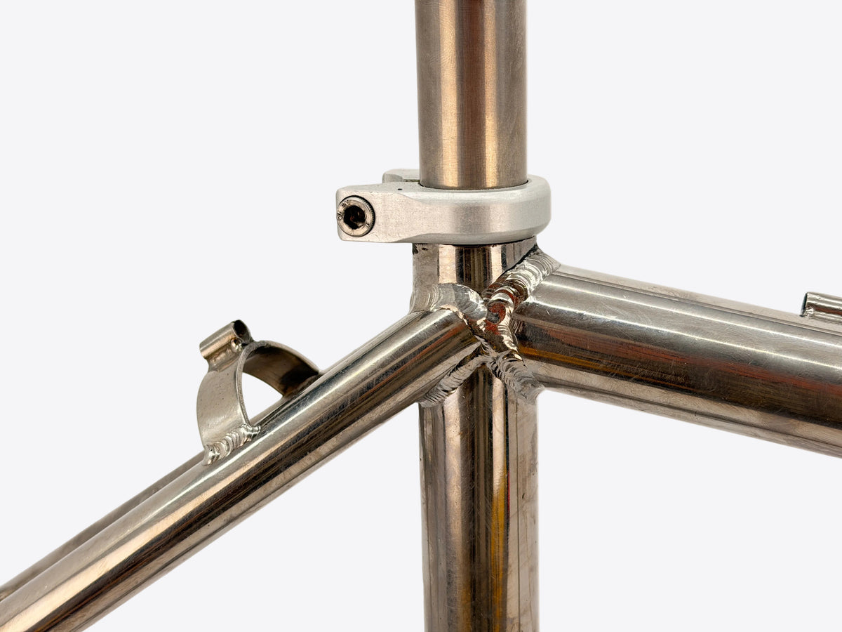 Marin Team Titanium Frame seatpost collar