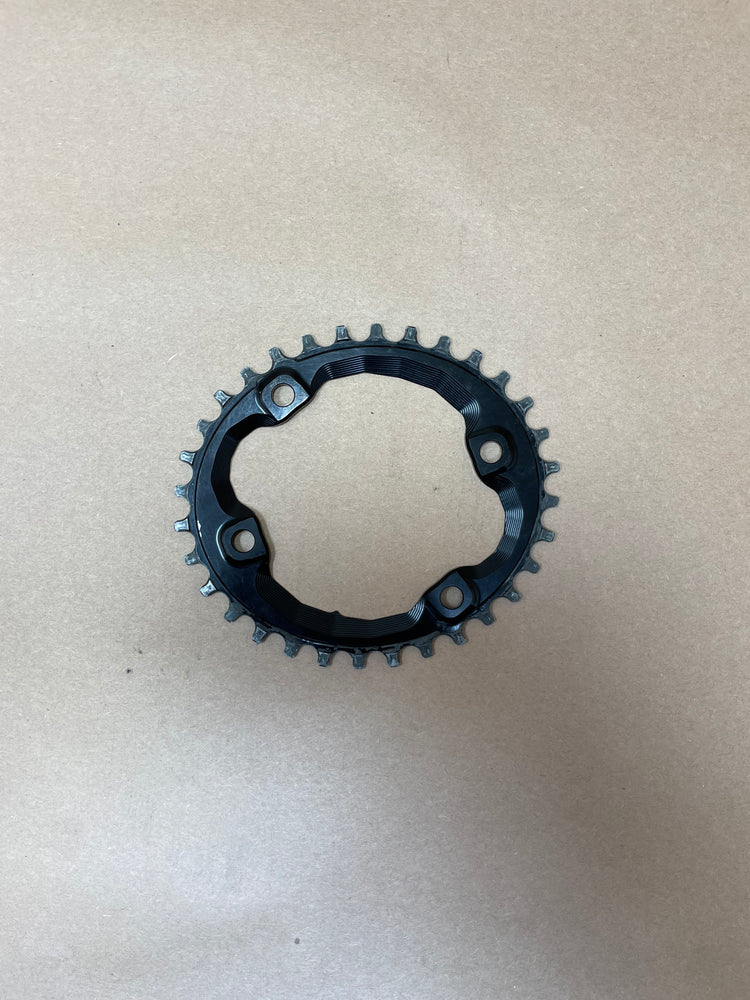 AbsoluteBLACK 32T 96BCD (Asymetric)Oval Chainring Black