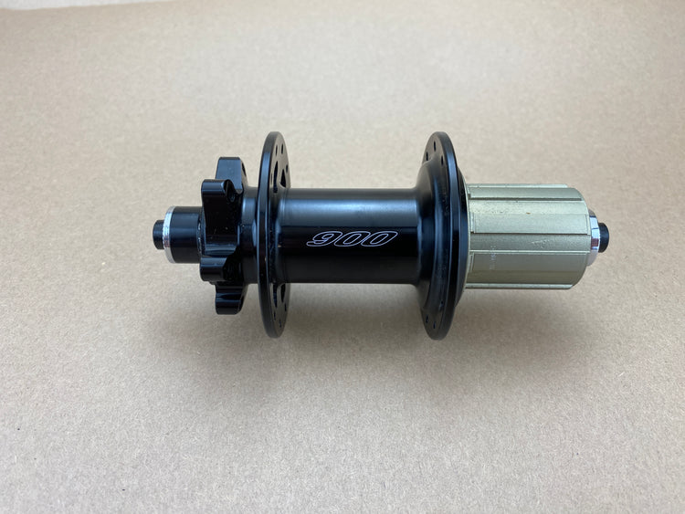 Oval Concepts 900 Rear Hub 24 hole 10 x 135  HG Disc 1