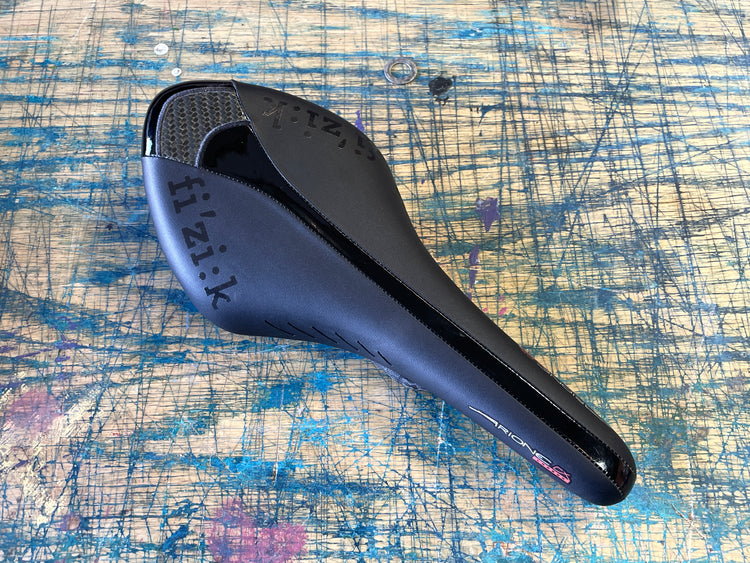 Fizik Arione CX Carbon Leather Saddle