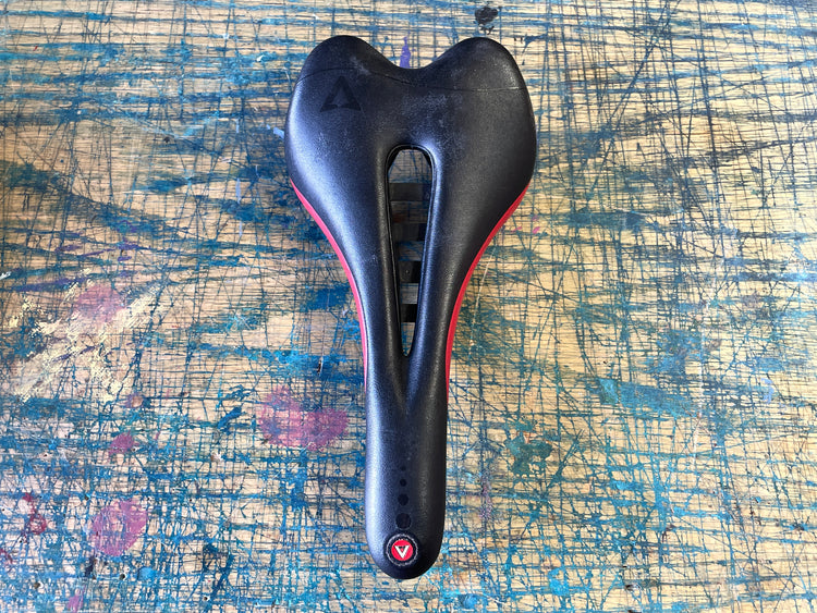 Astute Skylite VT Carbonio Saddle