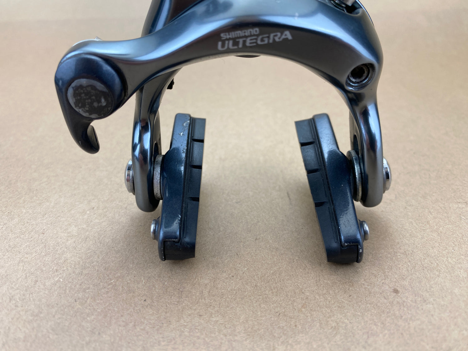 scratches on the rear brake pad holders