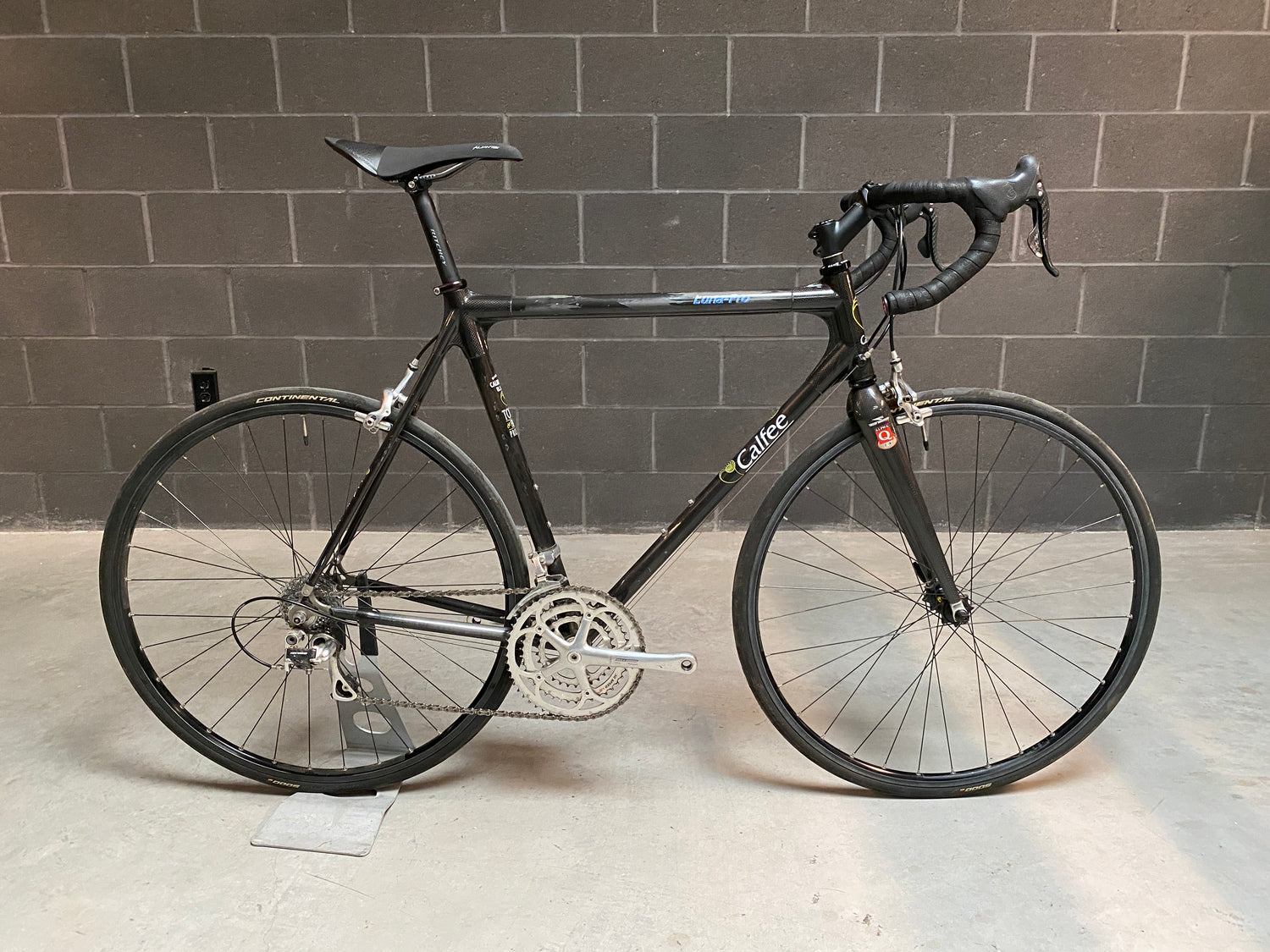 right side view of the bike